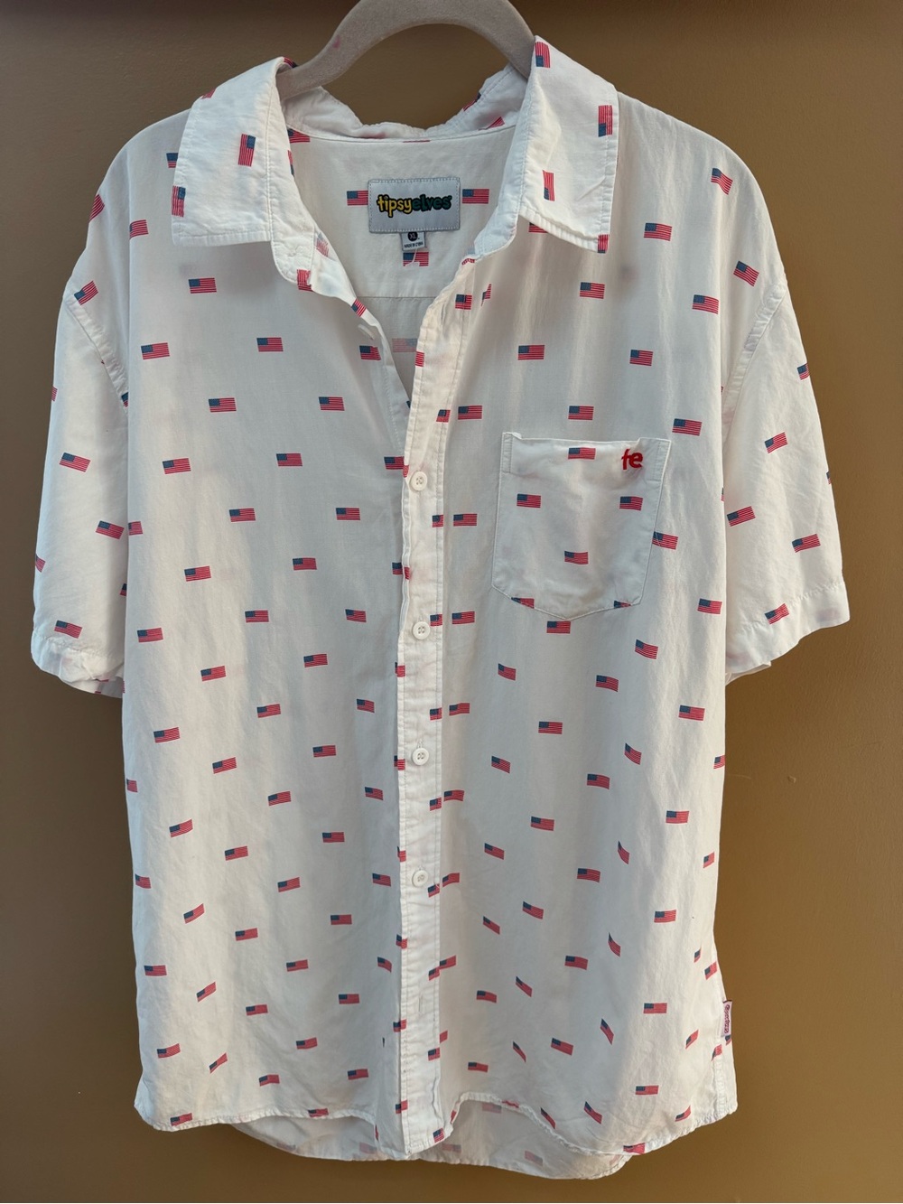 Tipsy elves: White Short-Sleeve Button-Up Shirt with Flag Print Patriotic XL